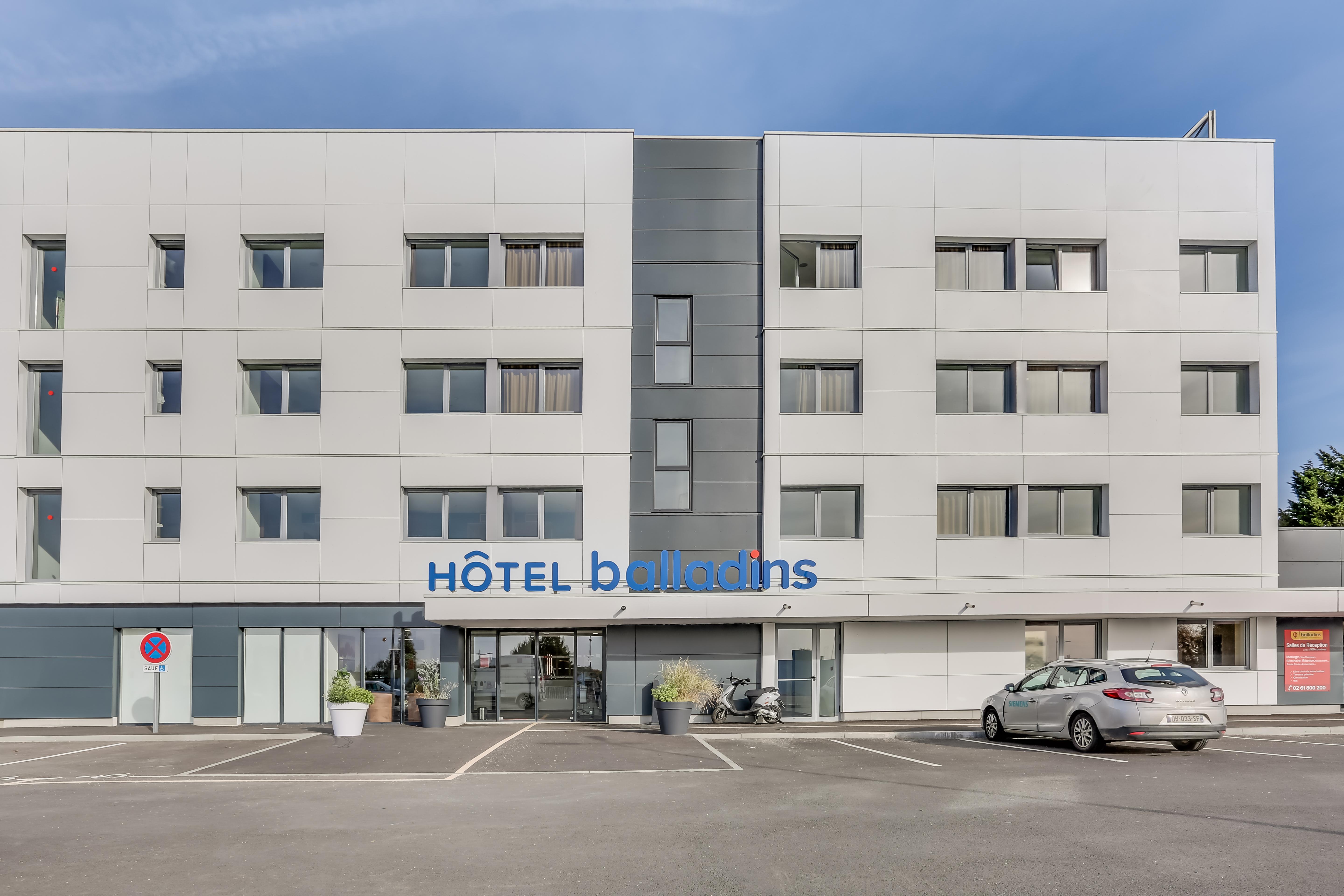 B&B HOTEL Caen Mémorial Saint-Contest Exterior foto